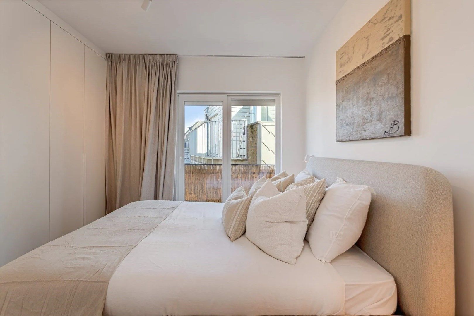 Sfeervol gerenoveerd vakantieappartement met panoramisch zeezicht  foto 11