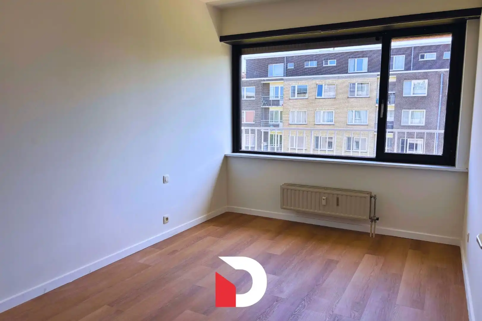 Ruim en lichtrijk appartement met 3 slaapkamers, recent opgefrist en instapklaar foto 6