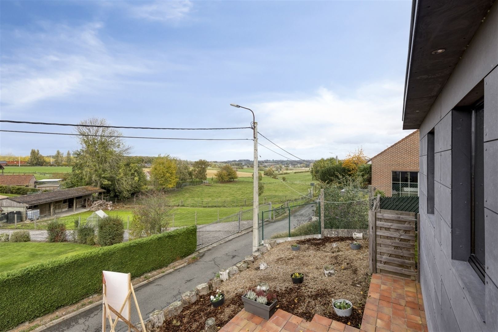 Rustig gelegen woning met prachtig vergezicht. foto 35