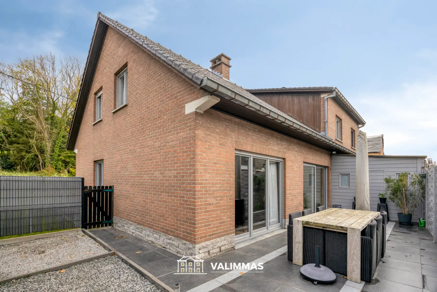 Verzorgde, mooi gelegen driegevelwoning met garage & tuintje foto 22