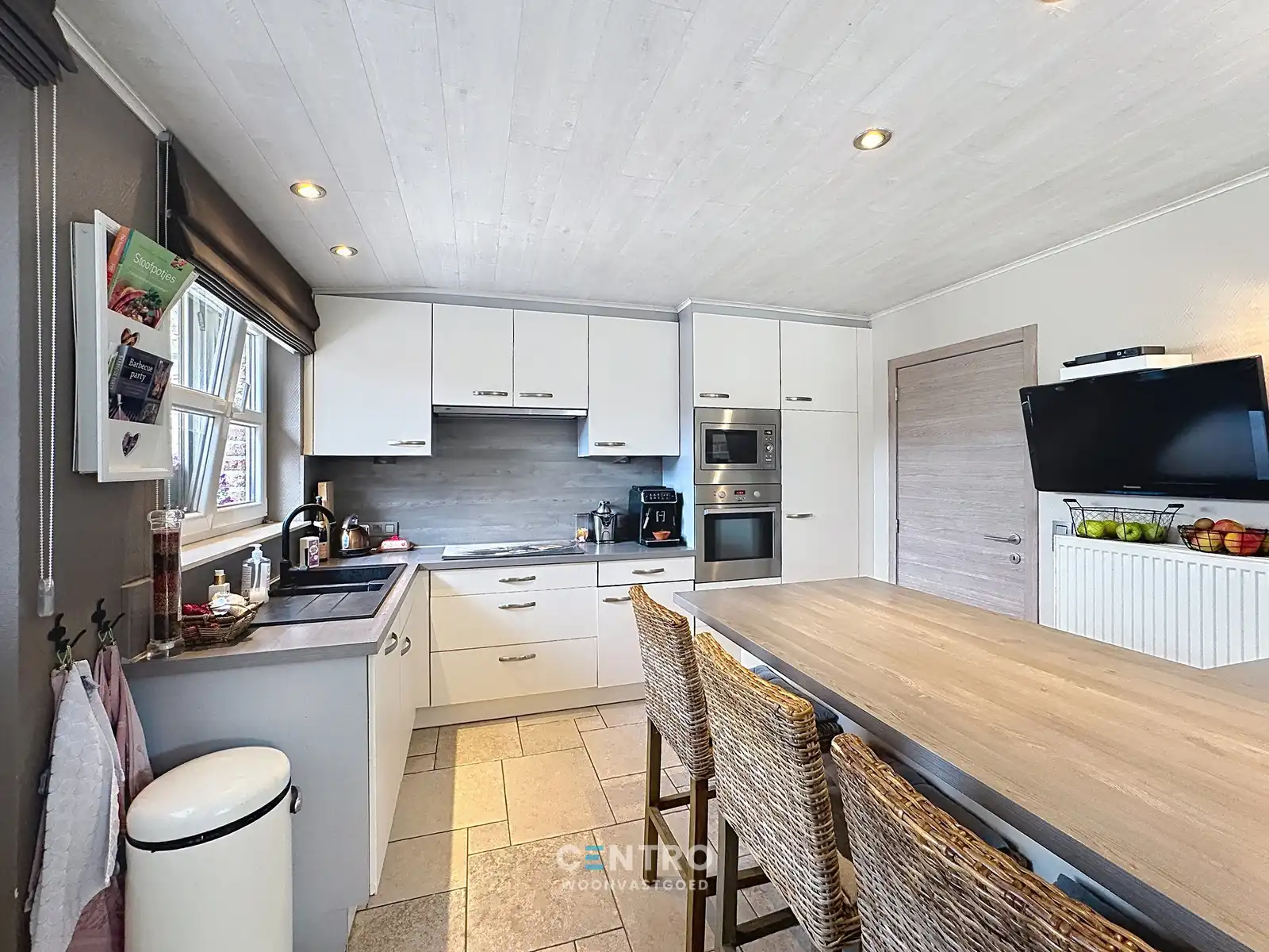 Leuke Energiezuinige woning met 3 slpks, garage én ZUIDger. tuin! foto 11