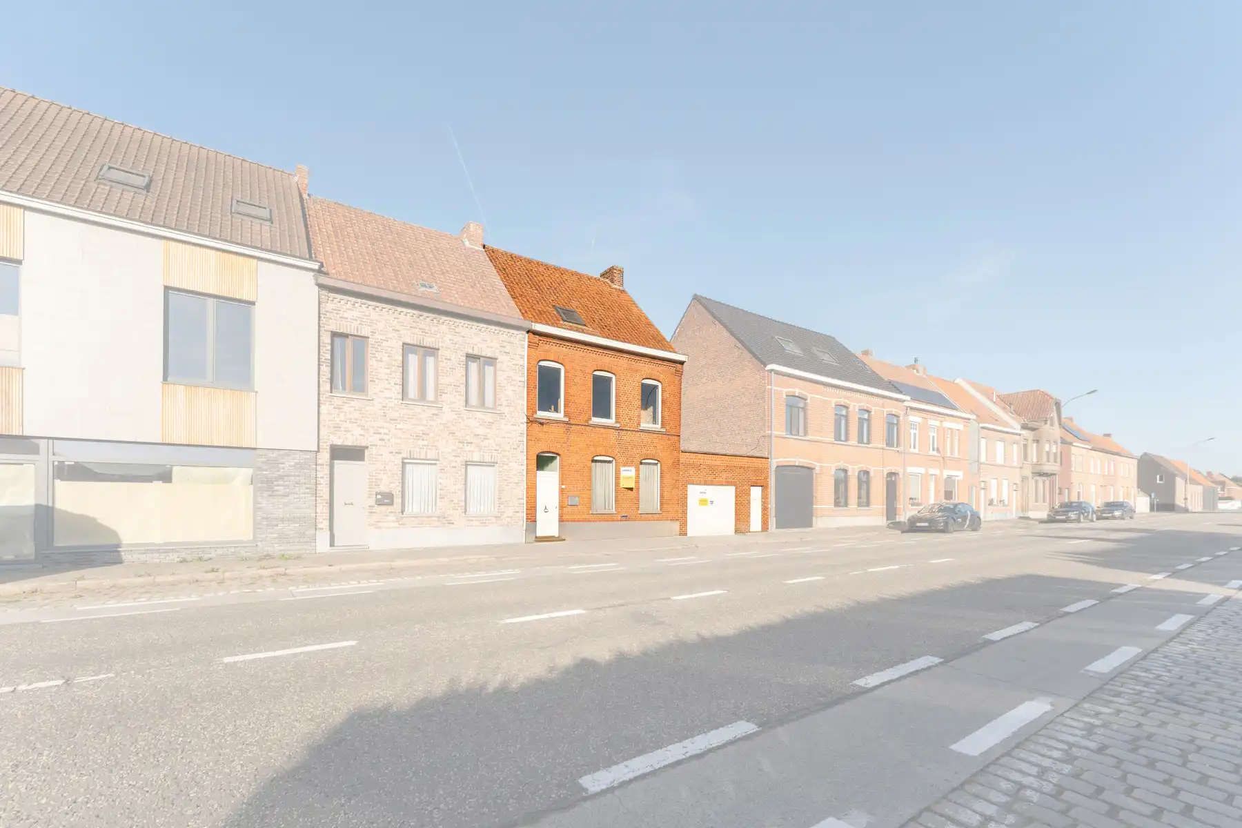 Ruime te renoveren woning met opslagplaats van 65 m² foto 4