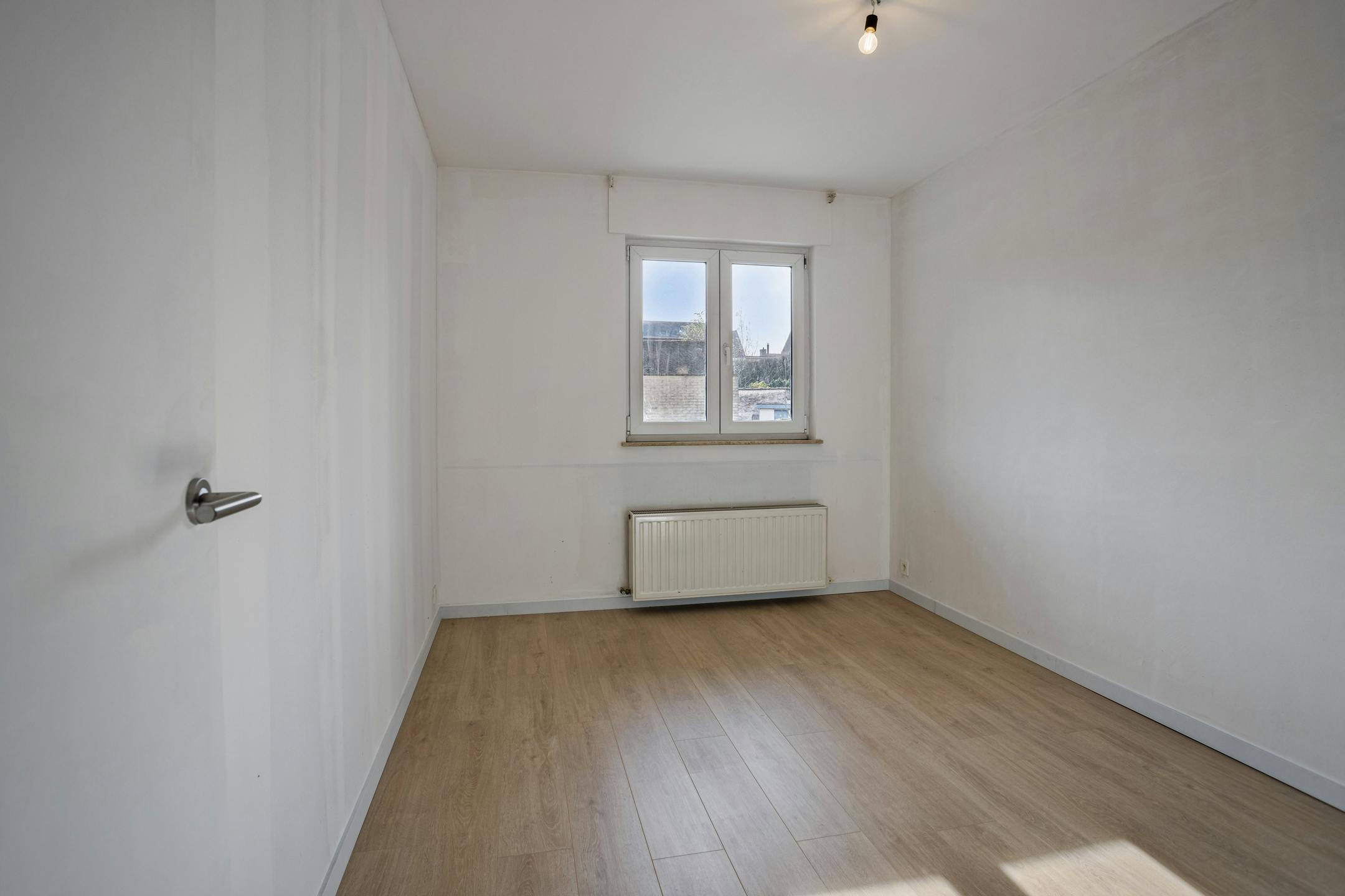 Gerenoveerd appartement met 3 slaapkamers in Boom foto 9