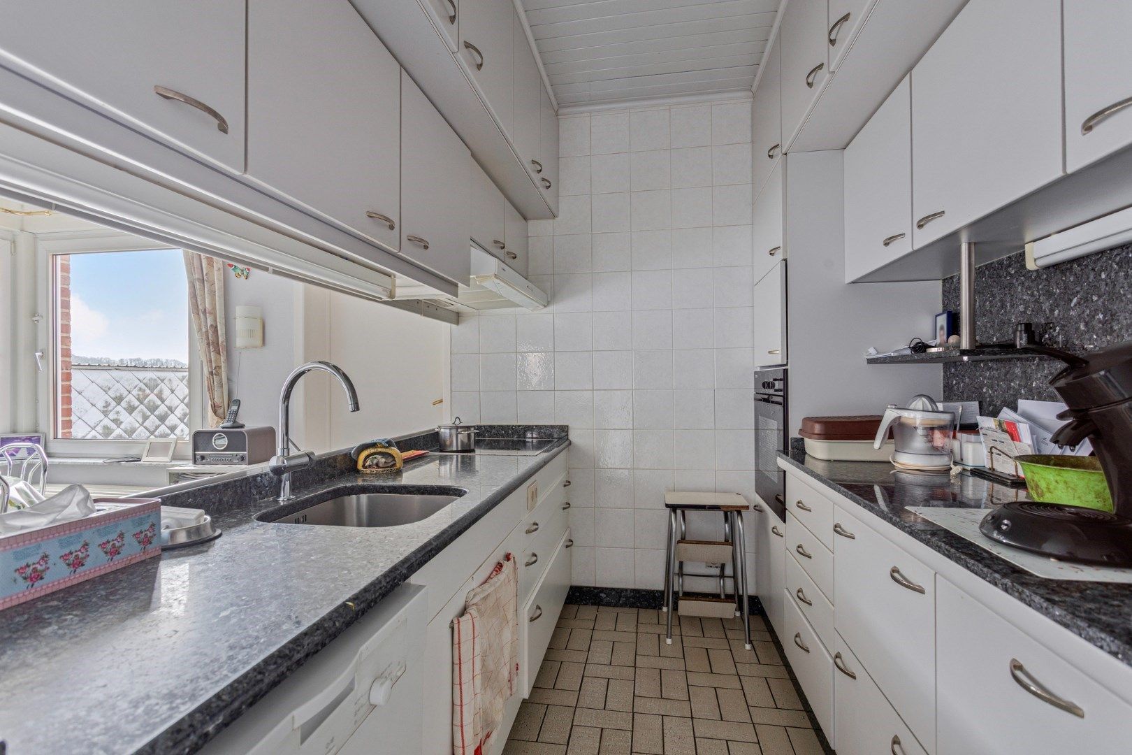 Ruime woning met karakter + appartement + werkplaats te Tongeren-Sluizen foto 16