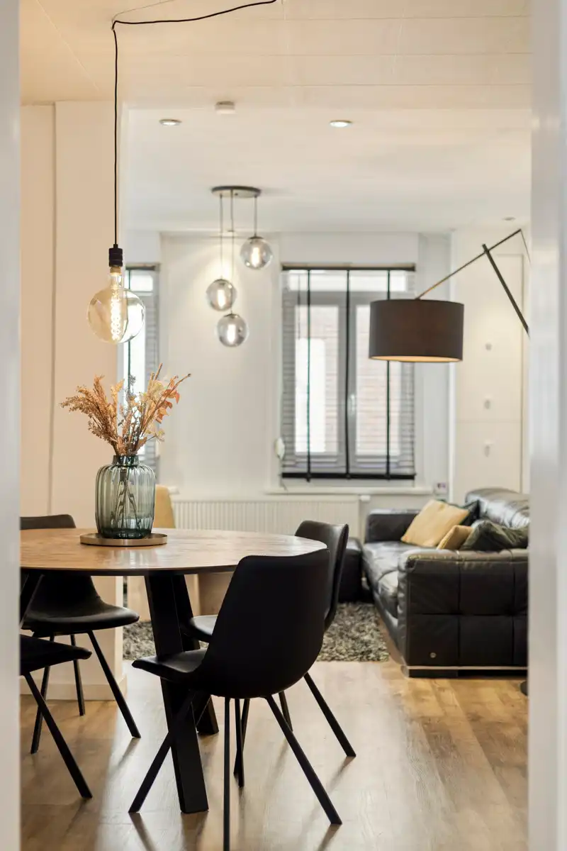 Instapklare & gerenoveerde tweegevelwoning met 4 slaapkamers foto 7