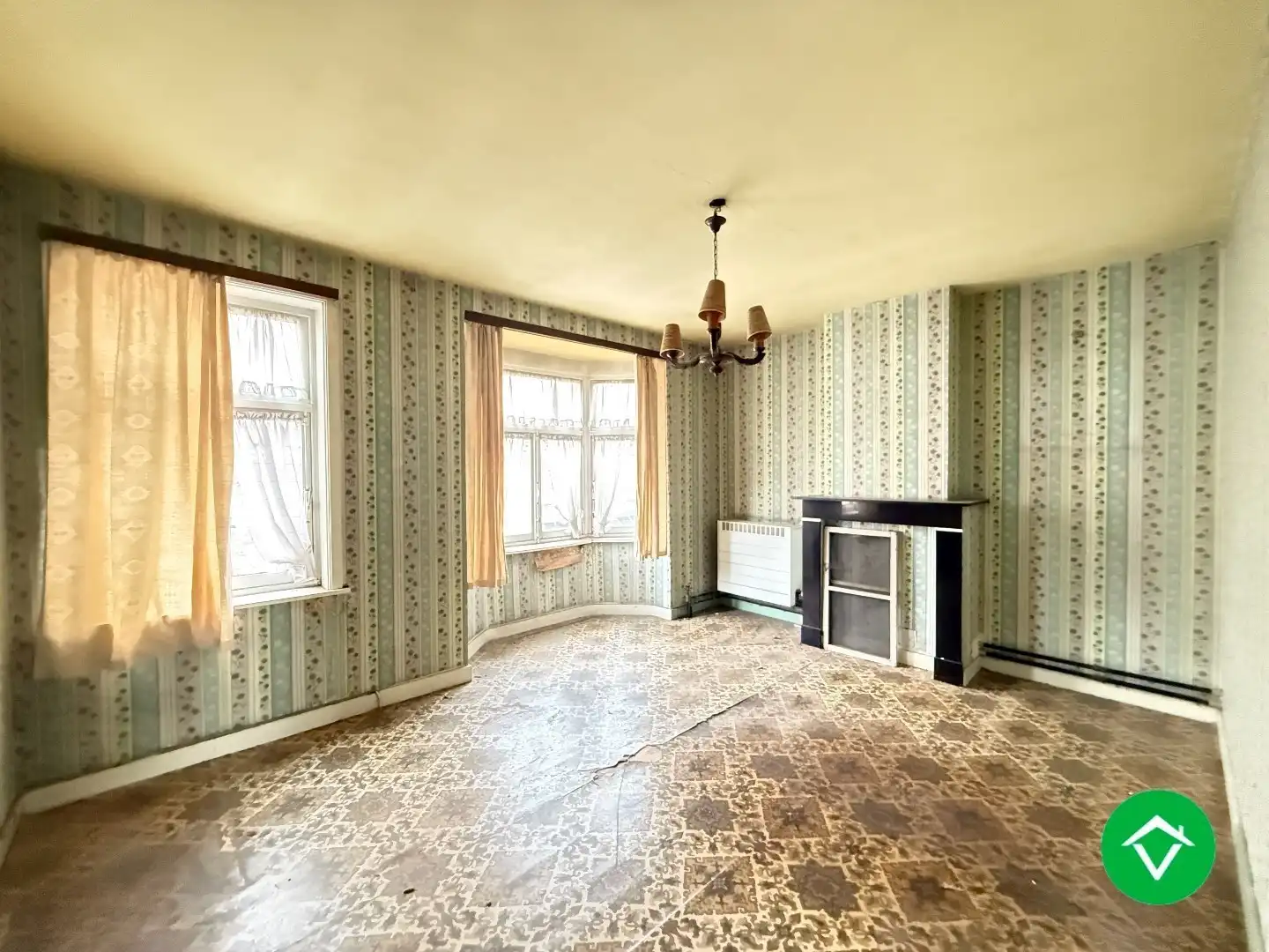 Rijwoning met 3 slaapkamers en tuin op centrale ligging te Roeselare foto 13