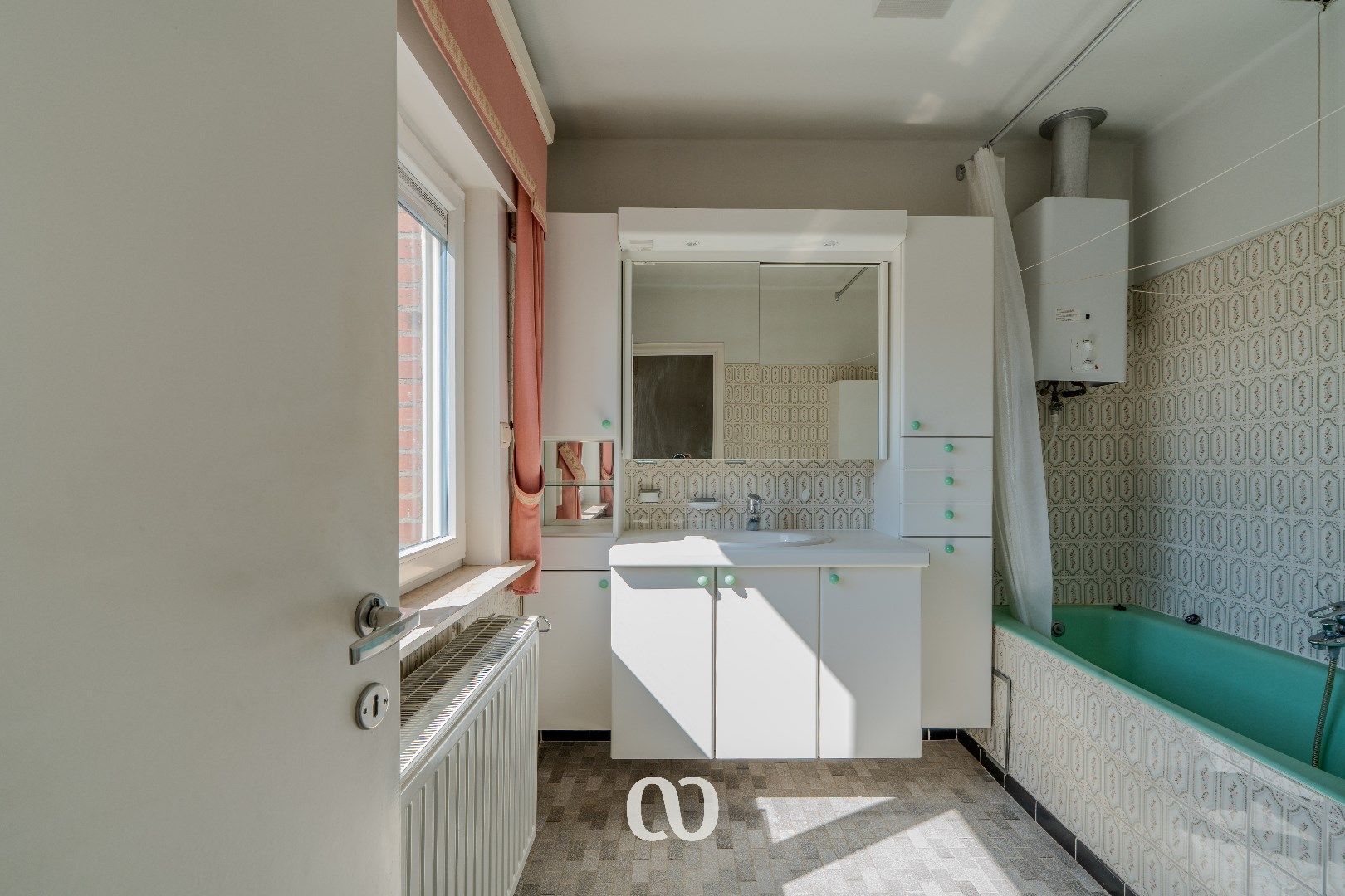 Deels gerenoveerde woning in het centrum van Oudenaarde foto 9