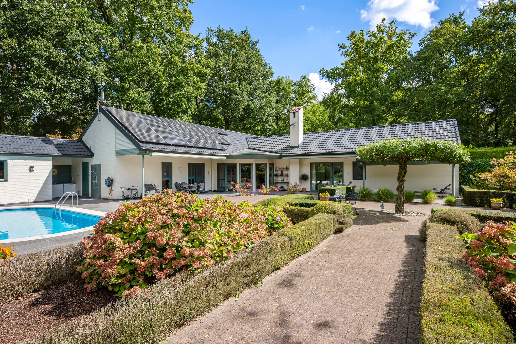 Gelijkvloerse villa op ca. 3.660 m² met parktuin! foto 17