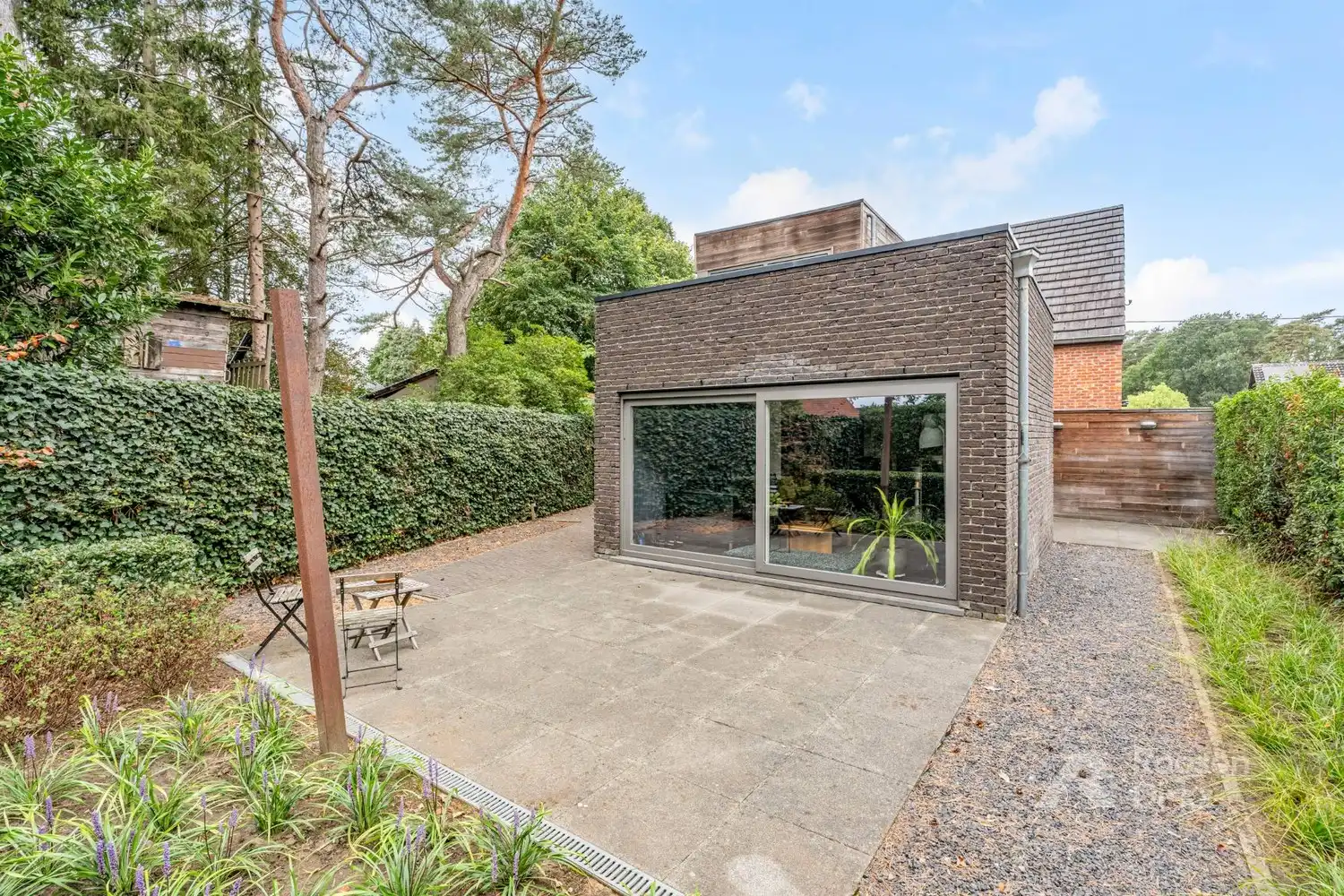 Gezinswoning met stijlvolle architectuur op wandelafstand van natuurgebied foto 7