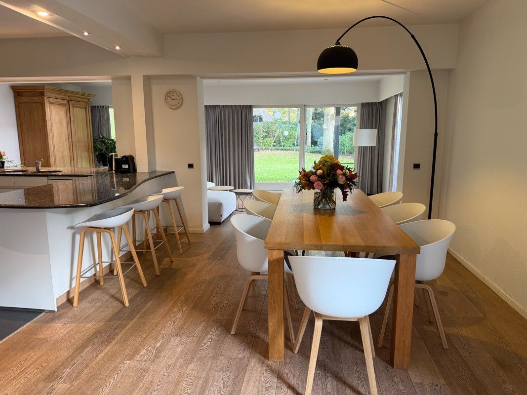 Wonen tussen de eikenbomen - waar rust, ruimte en gezelligheid samenkomen. foto 7