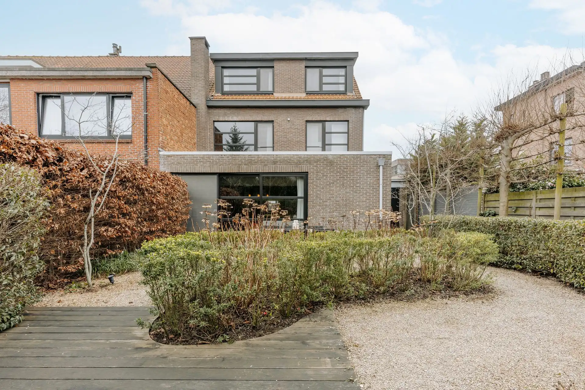 Halfopen bebouwing met 6 slaapkamers en tuin in Hoboken! foto 34