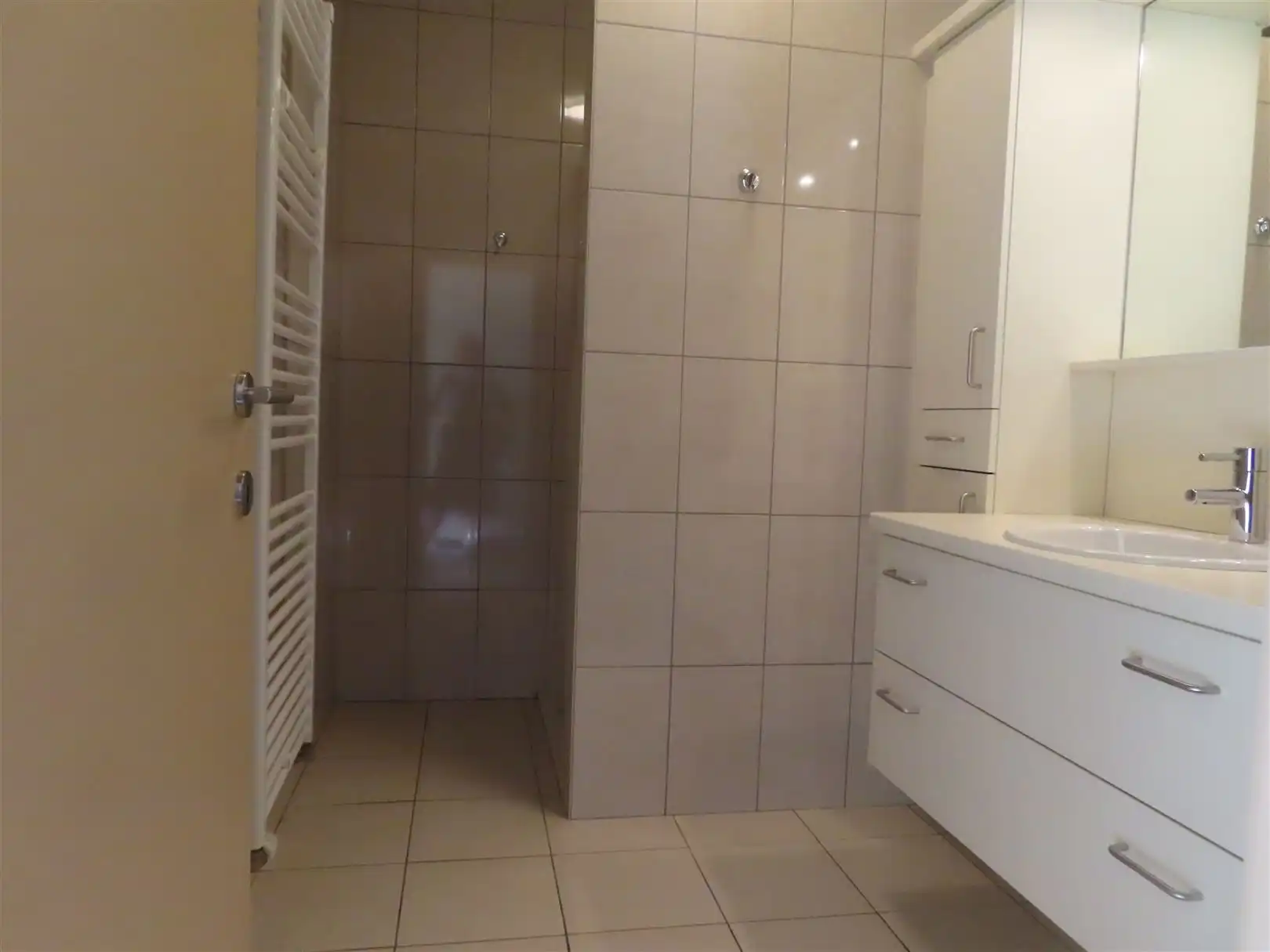 Gelijkvloersappartement met 2 slaapkamers in Heultjedorp! foto 6