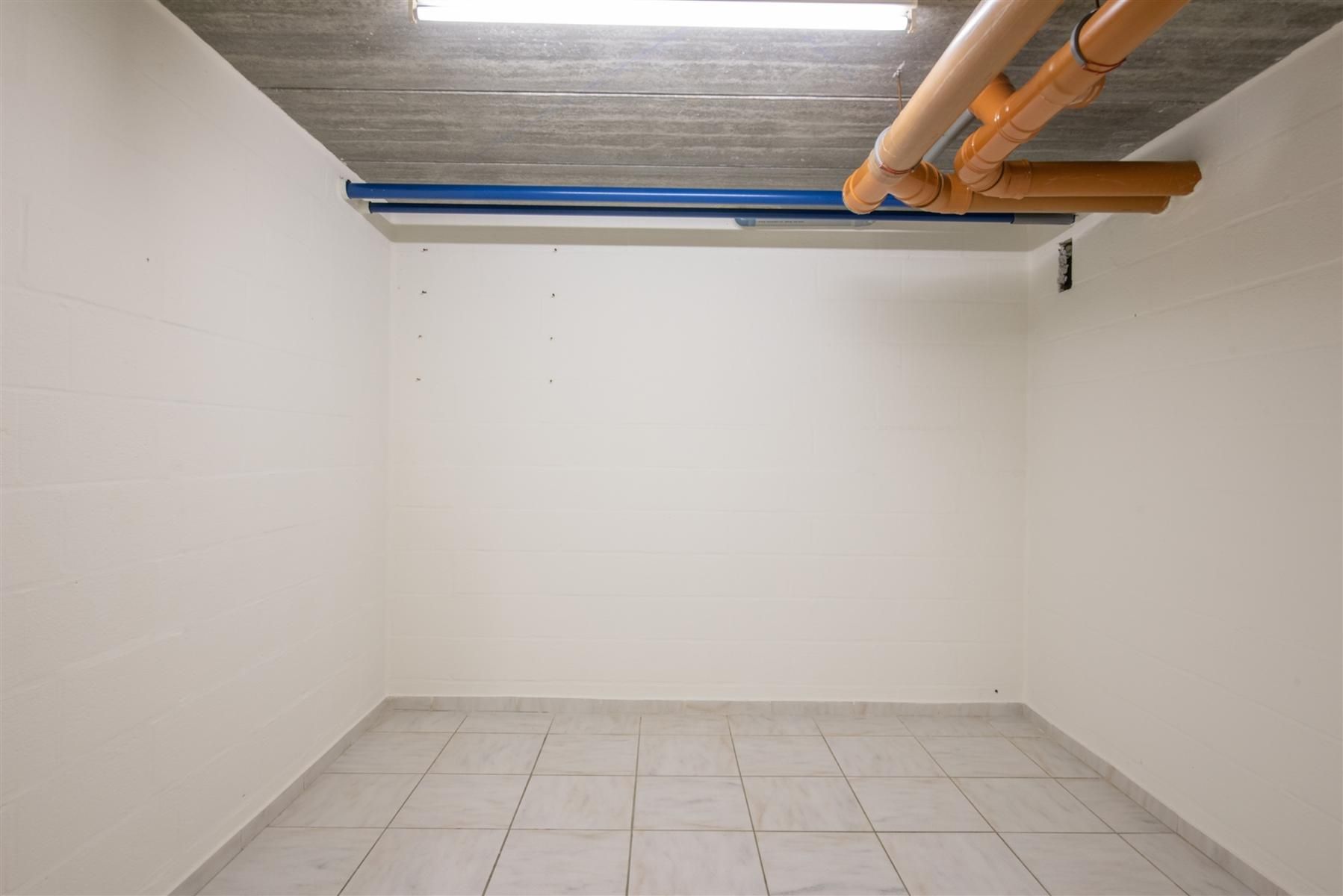 Gelijkvloersappartement met garage foto 21