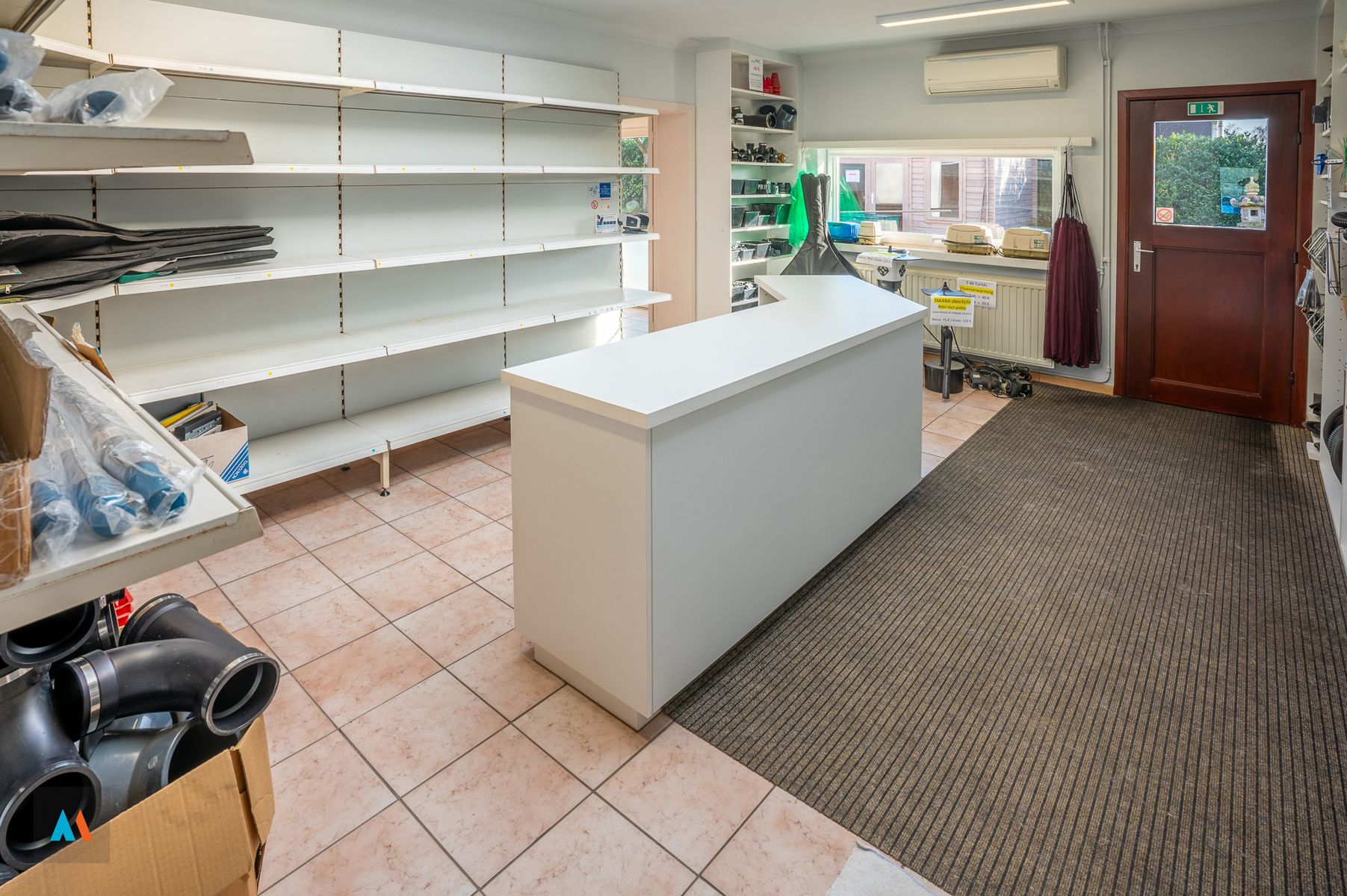 Polyvalent gebouw foto 18