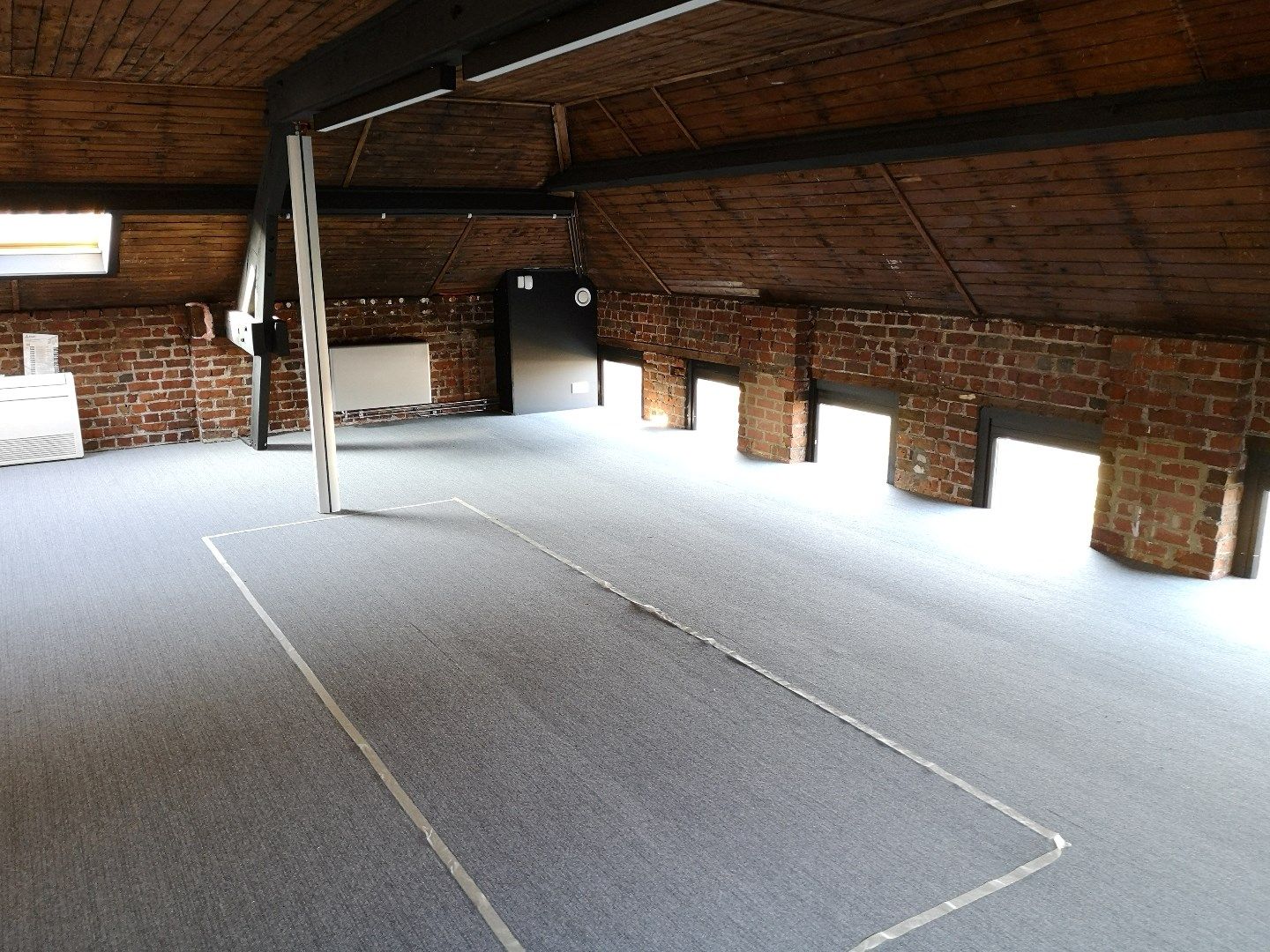 Loftkantoor van 1050m² met parking foto 24