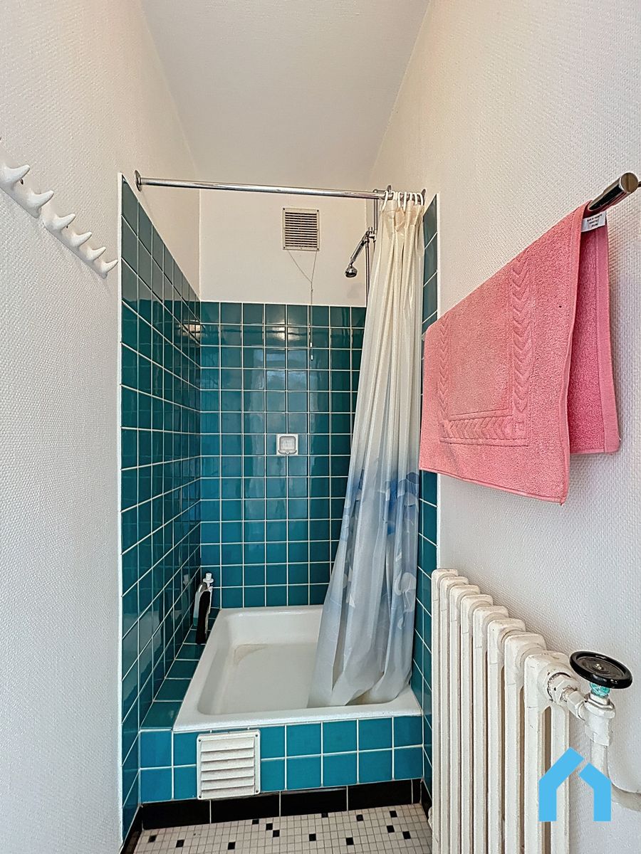 Magnifiek zeezicht en veel potentieel: maak van dit appartement uw parel! foto 14