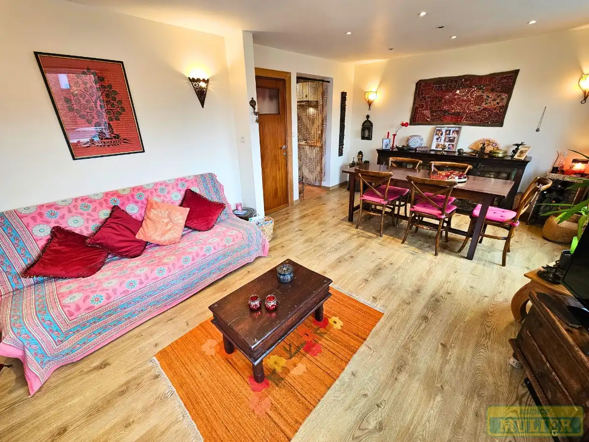 Appartement te koop foto {{pictureIndex}}