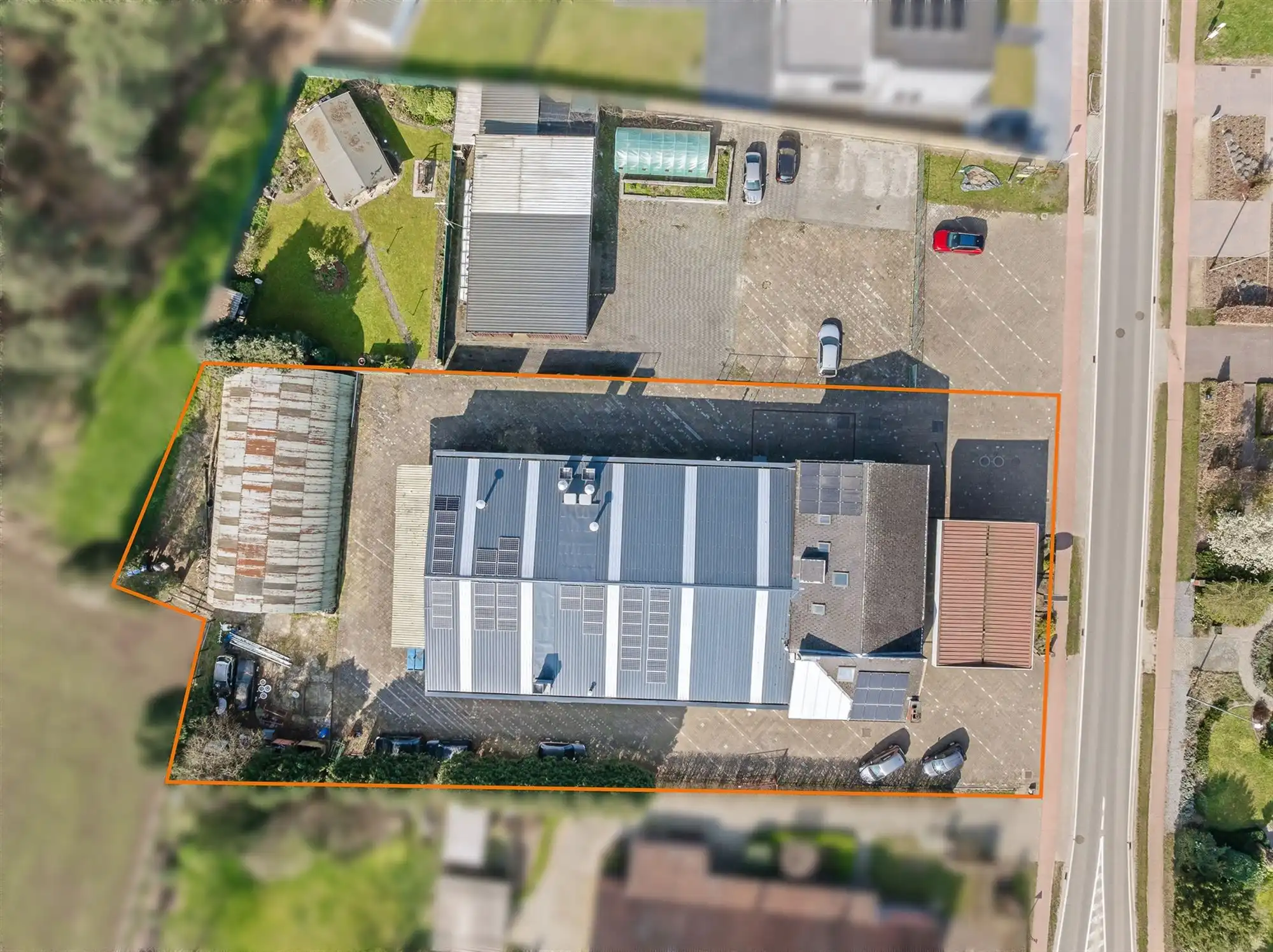 OVER TE NEMEN GARAGE (800M²) EN TANKSTATION GELEGEN OP EEN PERCEEL VAN 2727M² TE HAM foto 37