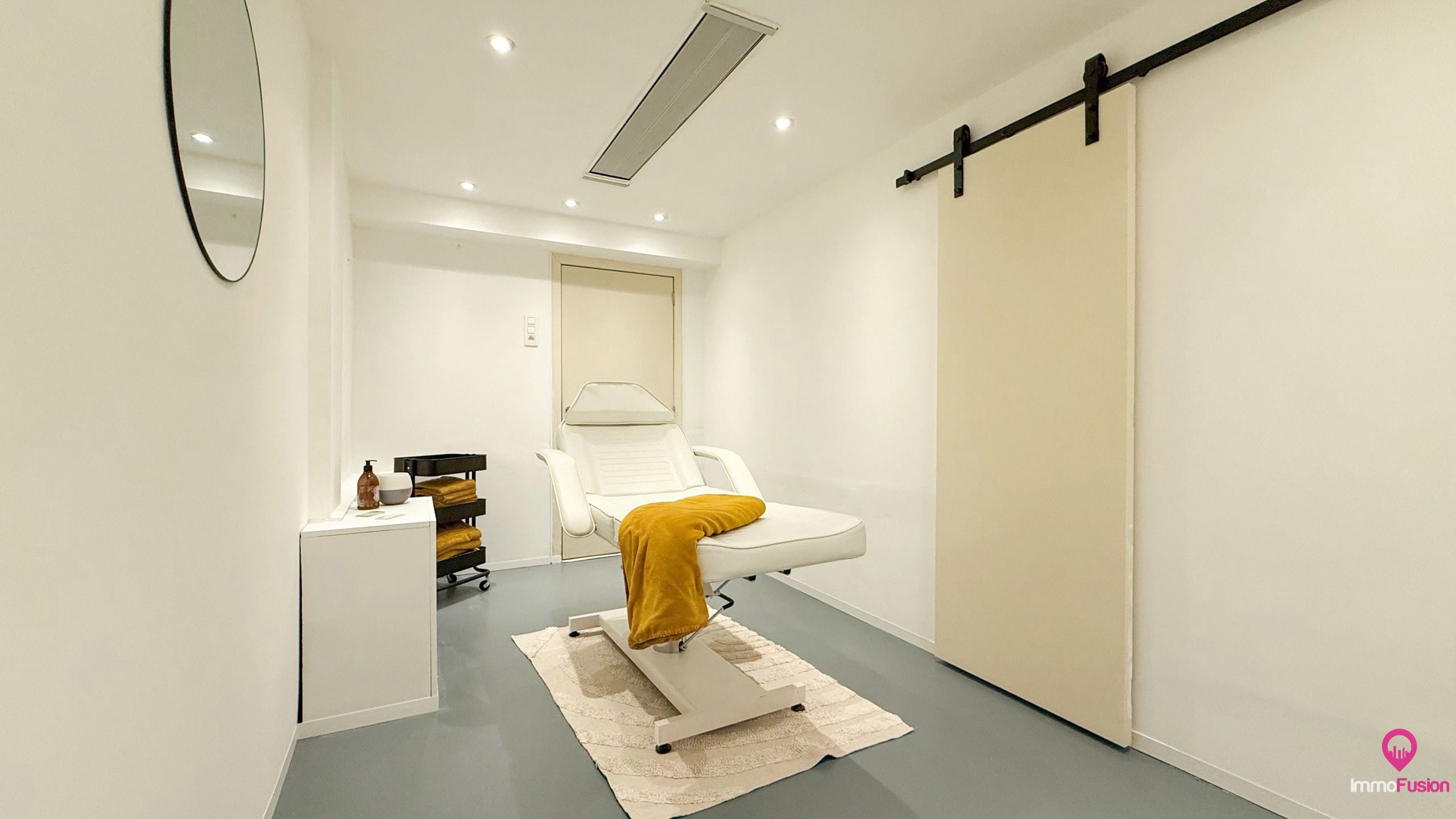 Prachtige woning met praktijkruime en paardenweide achteraan! foto 20