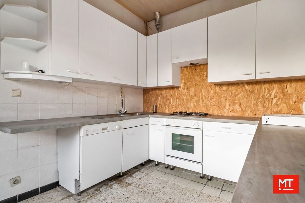 Te renoveren alleenstaande woning in de dorpskern van Wulvergem (Heuvelland) foto 6