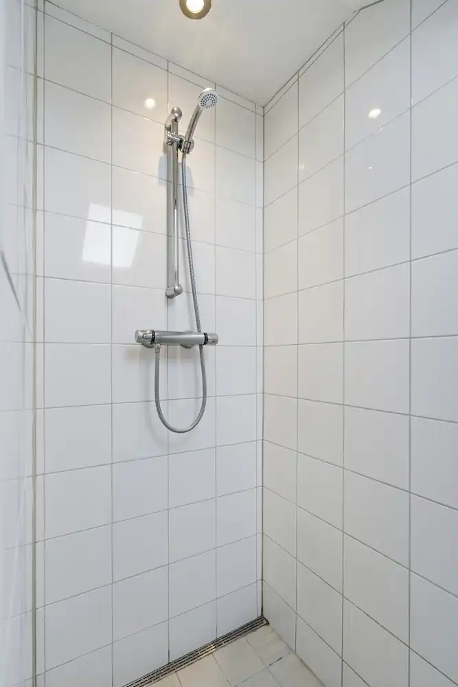 IZENBERGE: Recente rijwoning met alle comfort, 3 slaapkamers, gezellig tuintje en garage op 151m² grondopp. foto 11
