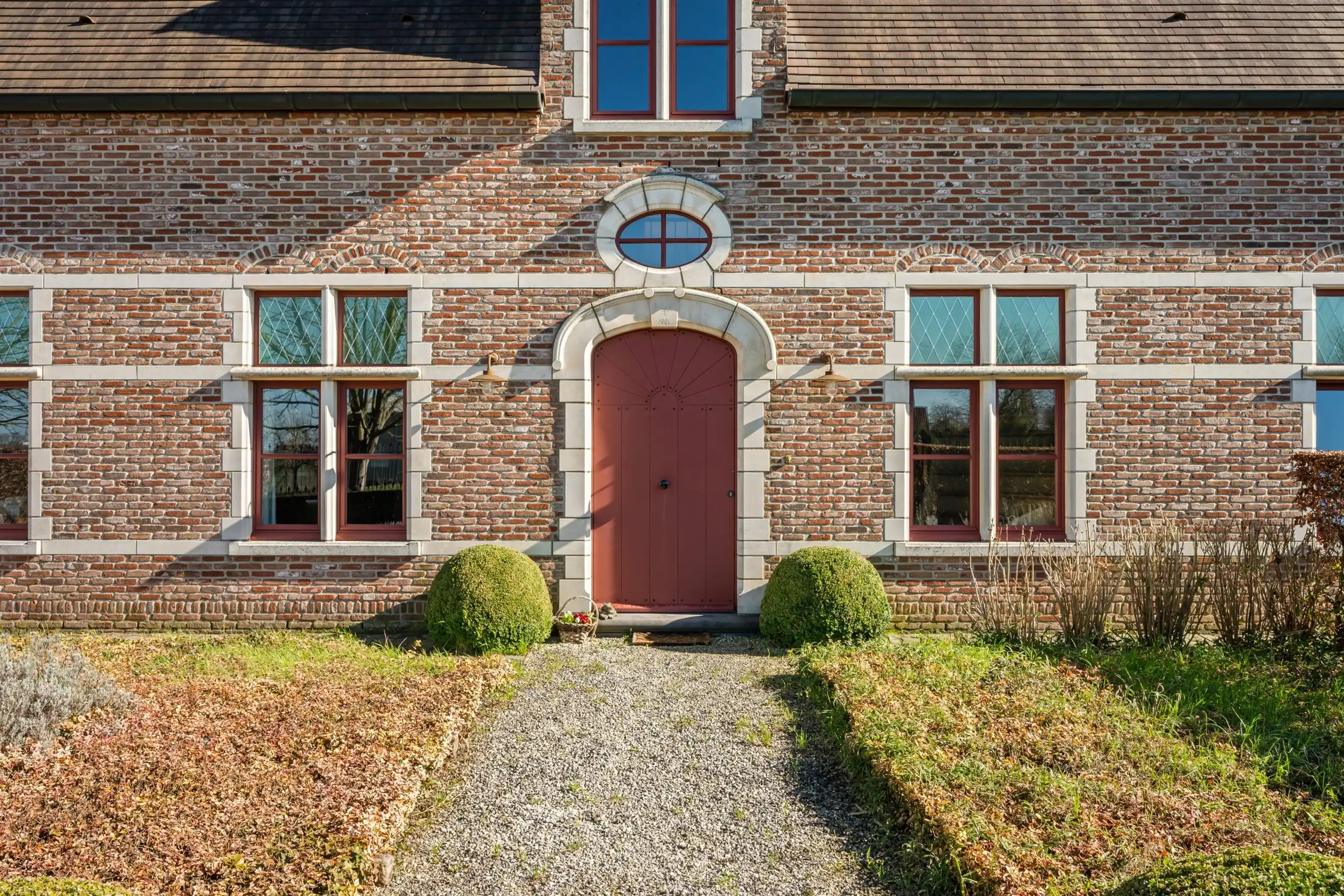 First Sale: VR 27/3 (16.00-20.00) & ZA 28/3 (9.00 - 17.00) foto 4