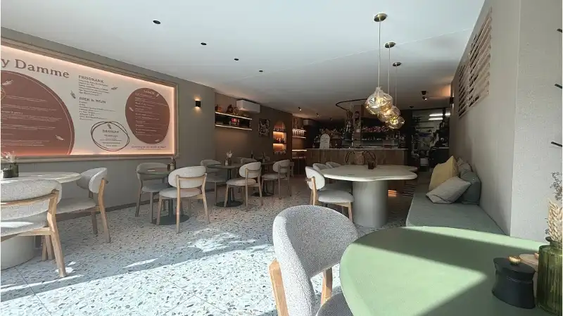 Overname instapklare ontbijt- lunchzaak in Sijsele Damme foto 3