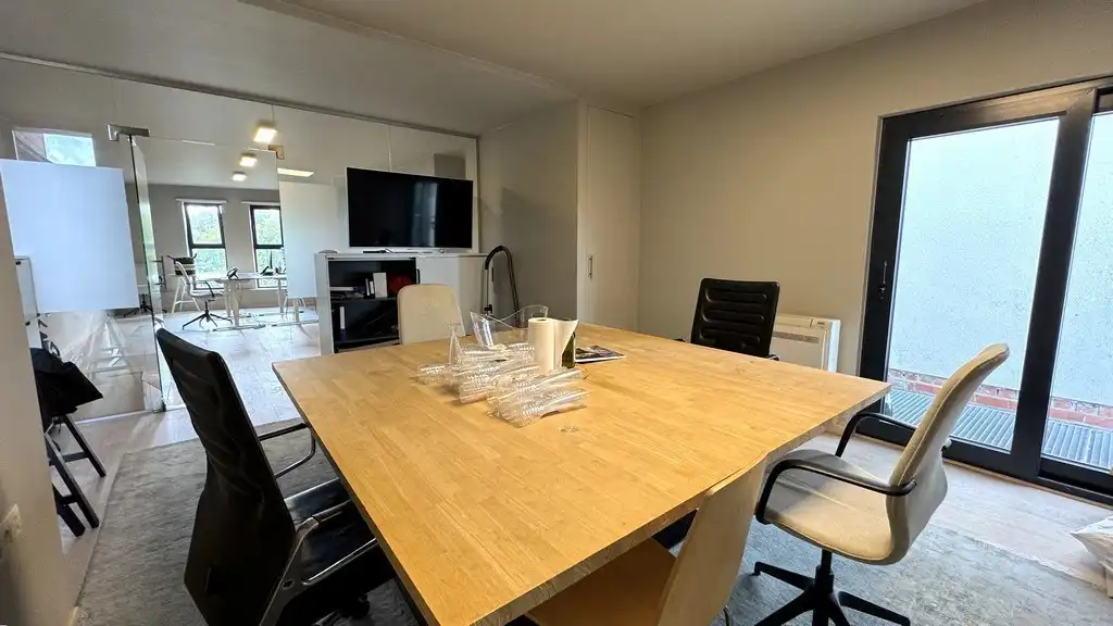 Instapklare kantoorruimte te huur aan De Sterre in Gent foto 3