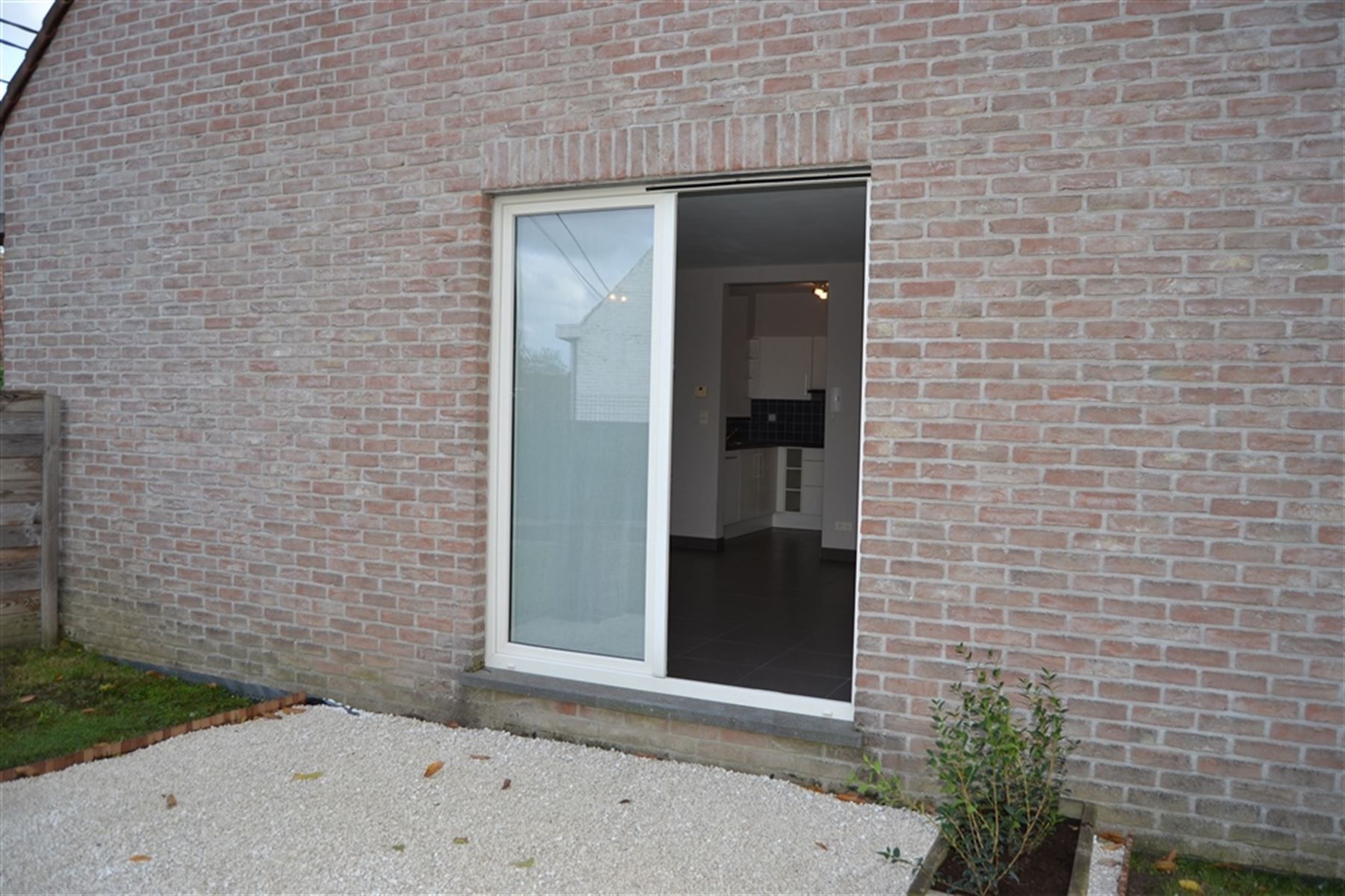 Instapklare woning met 3 slaapkamers en tuin foto 6