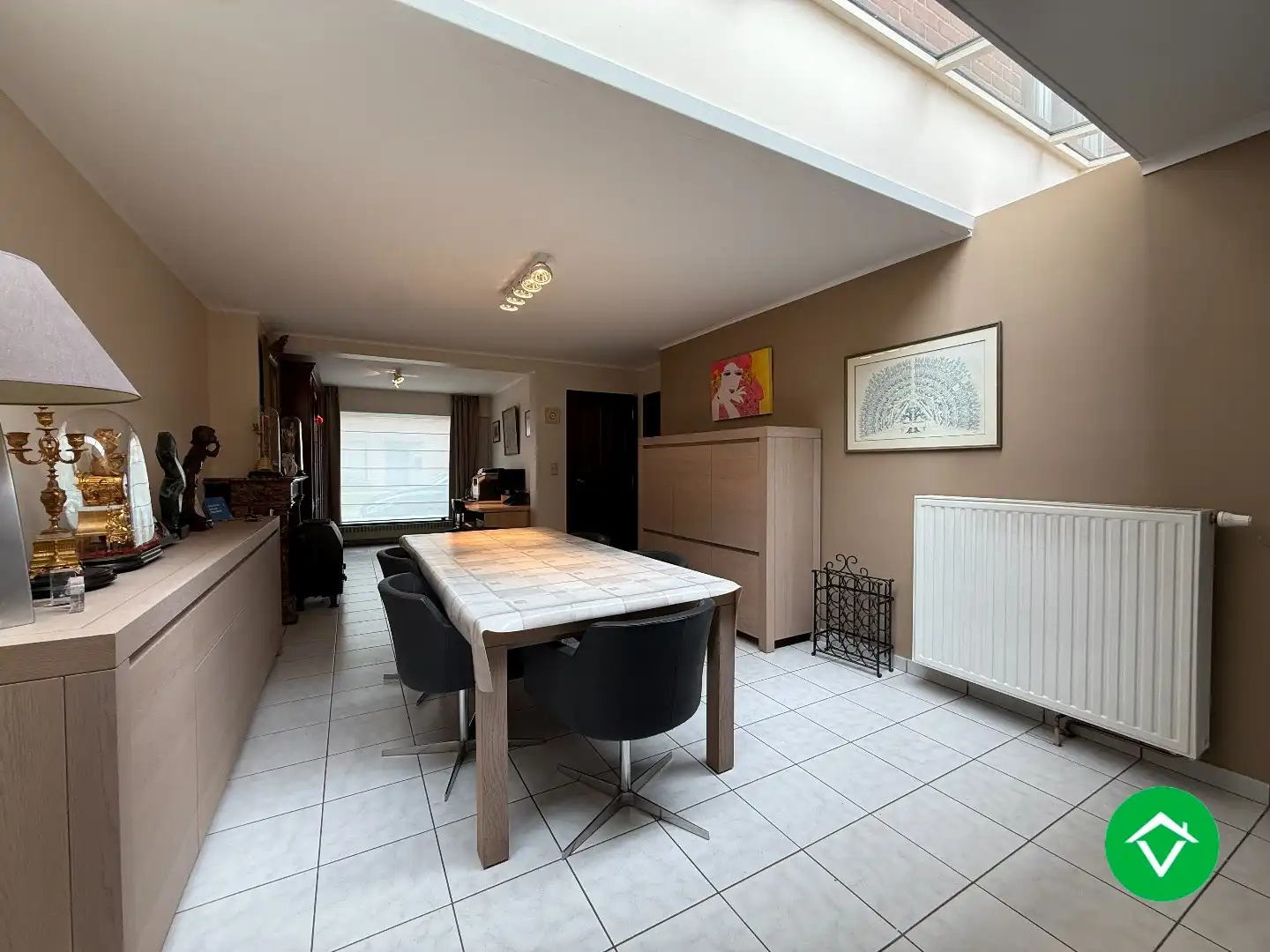 Stevige rijwoning met 4 slaapkamers, tuin en garage te Roeselare foto 4