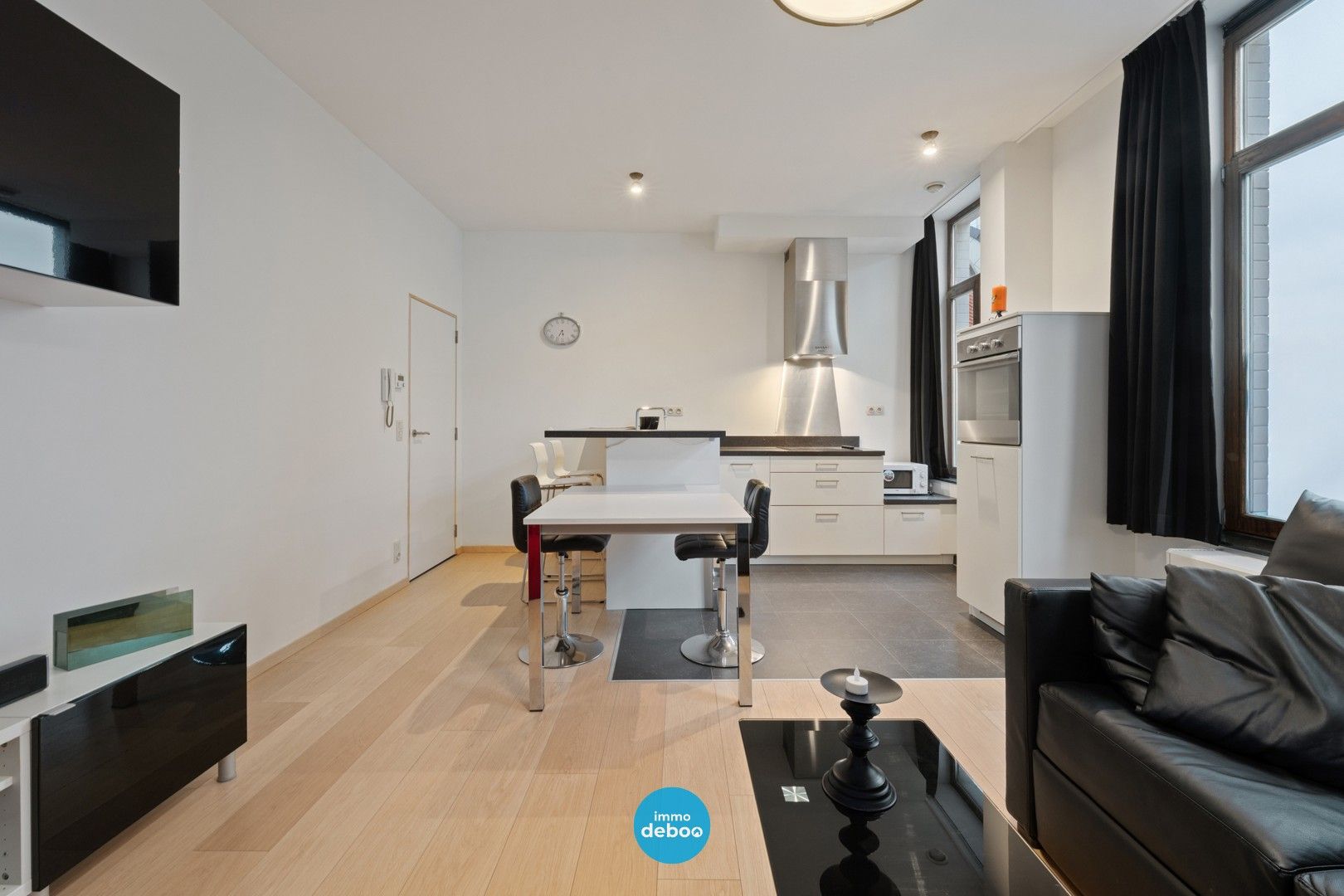 Instapklaar appartement in jong gebouw foto 2