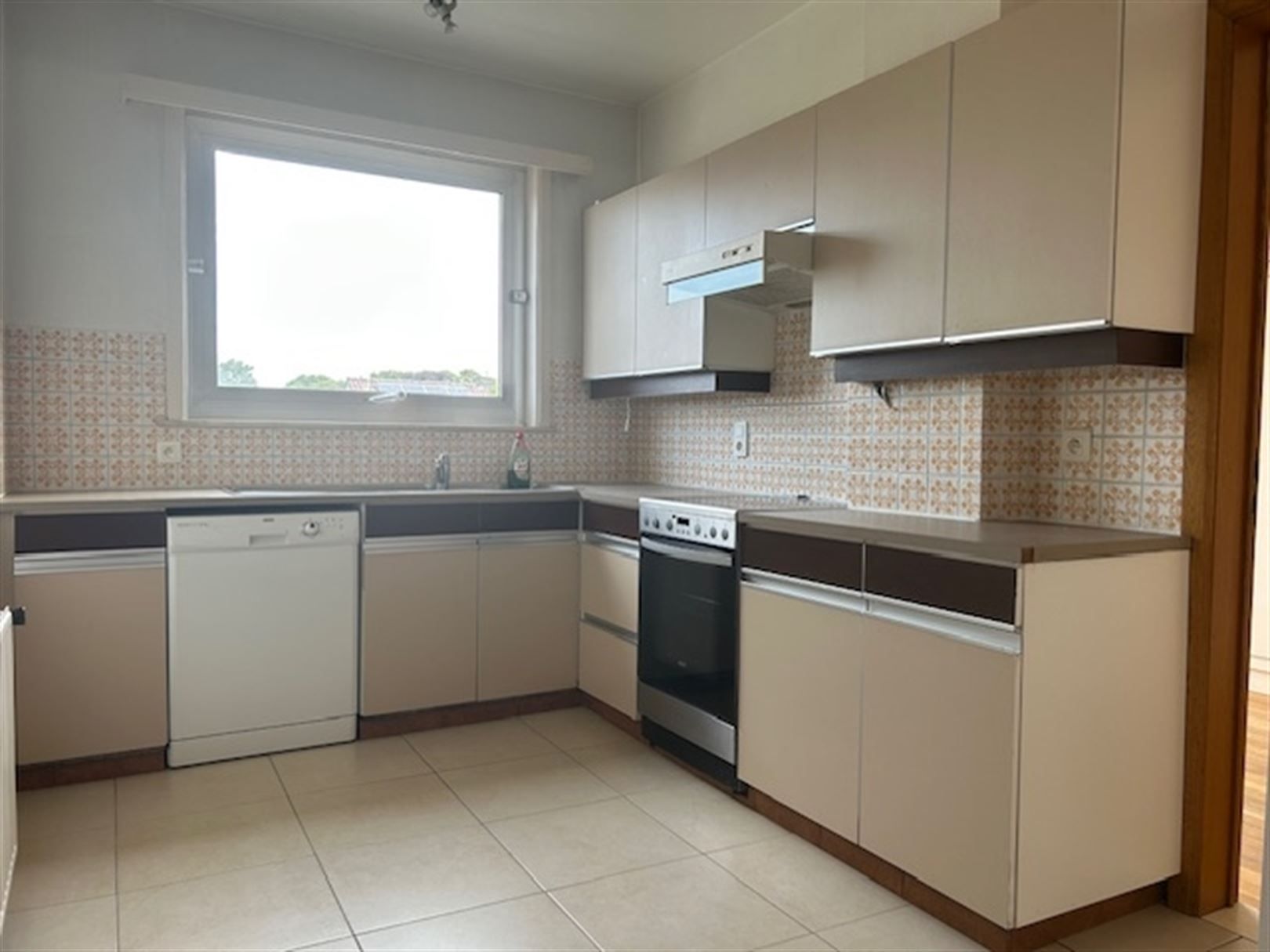 APPARTEMENT MET DRIE SLAAPKAMERS, GARAGE (optioneel) EN KELDERBERGING foto 10
