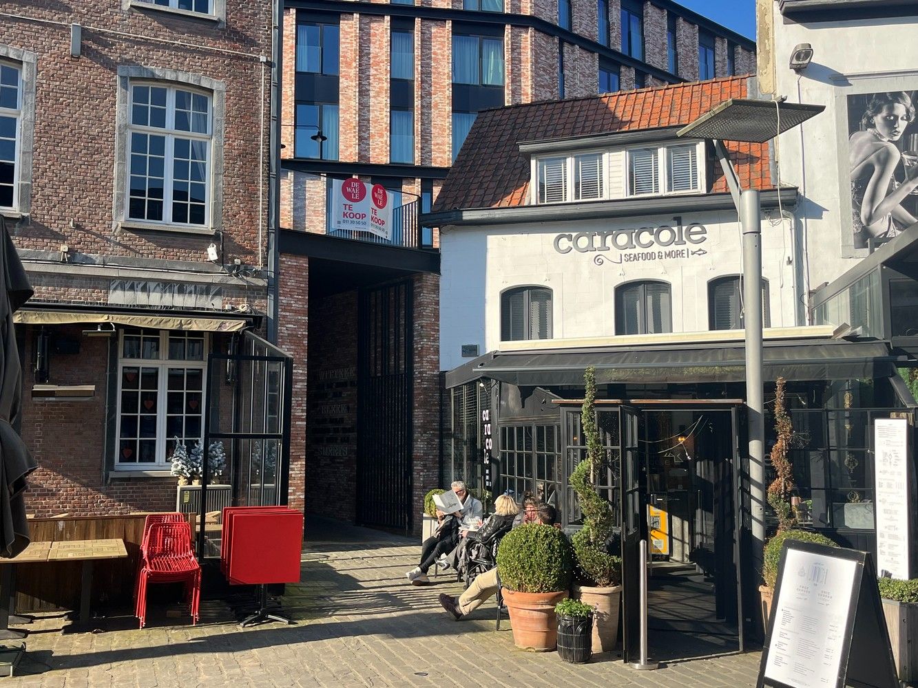 Winkel/Horeca/kantoor met dakterras foto 2
