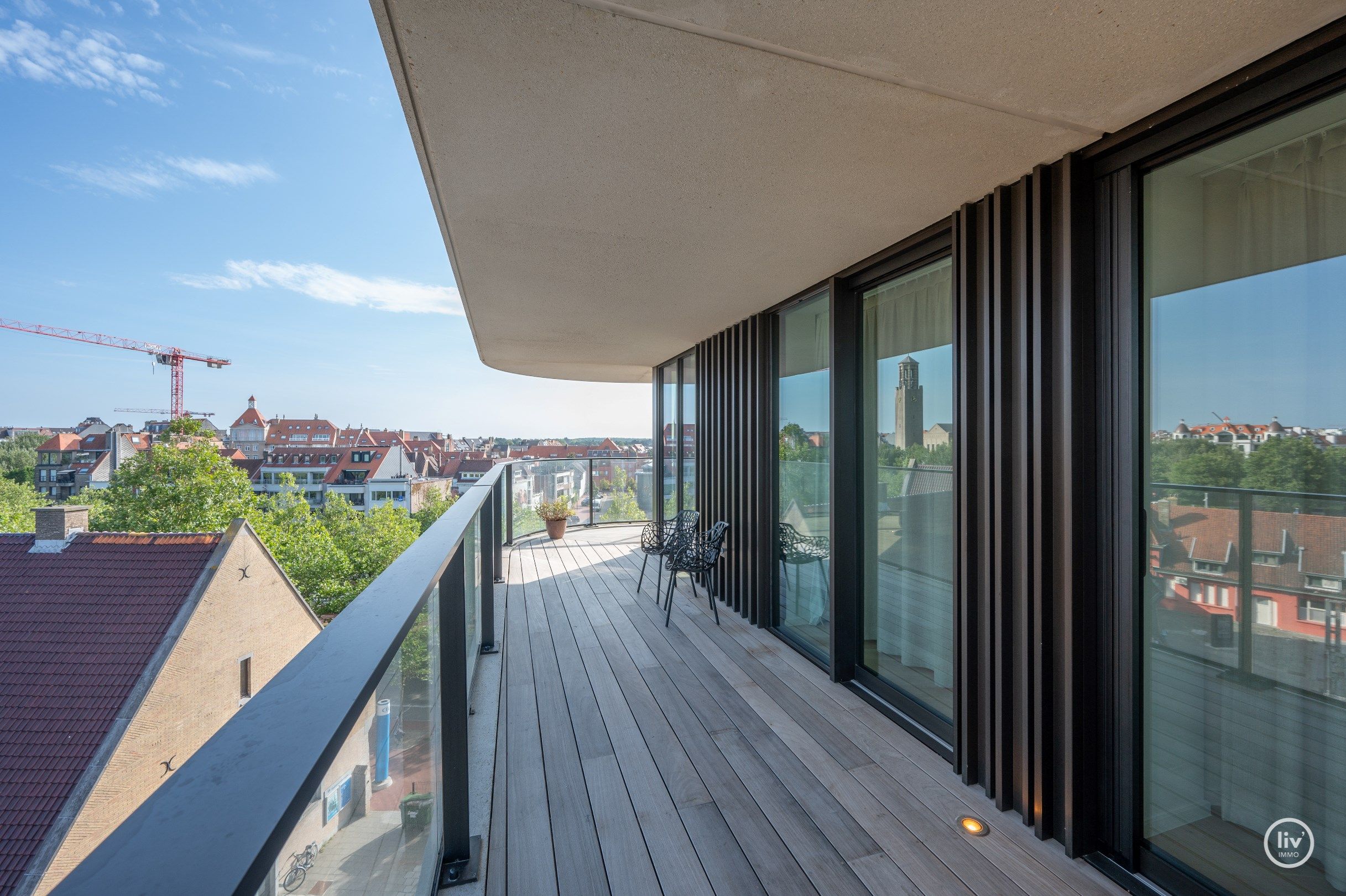 Uniek nieuwbouw appartement met 3 volwaardige slaapkamers genietend van unieke zichten gelegen in de exclusieve residentie "The Tower foto 9