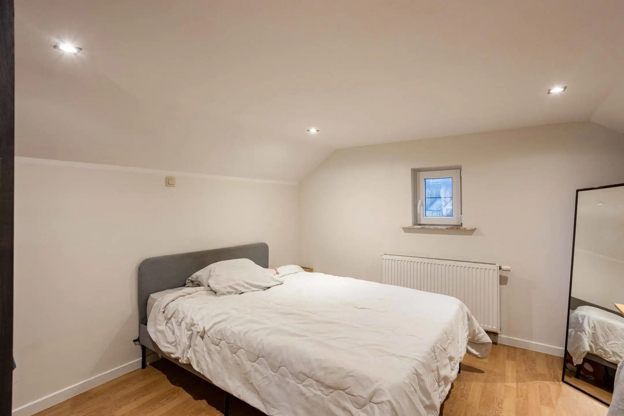 Alleenstaande villa met garage residentiële wijk te Ronse foto 20