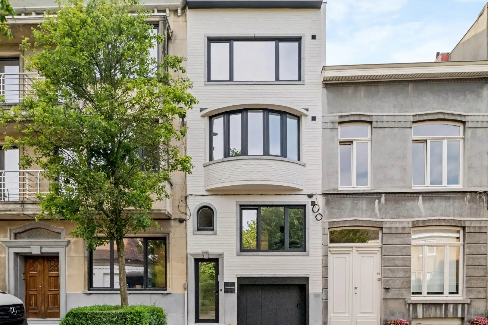 Prachtig volledig gerenoveerd appartement foto {{pictureIndex}}