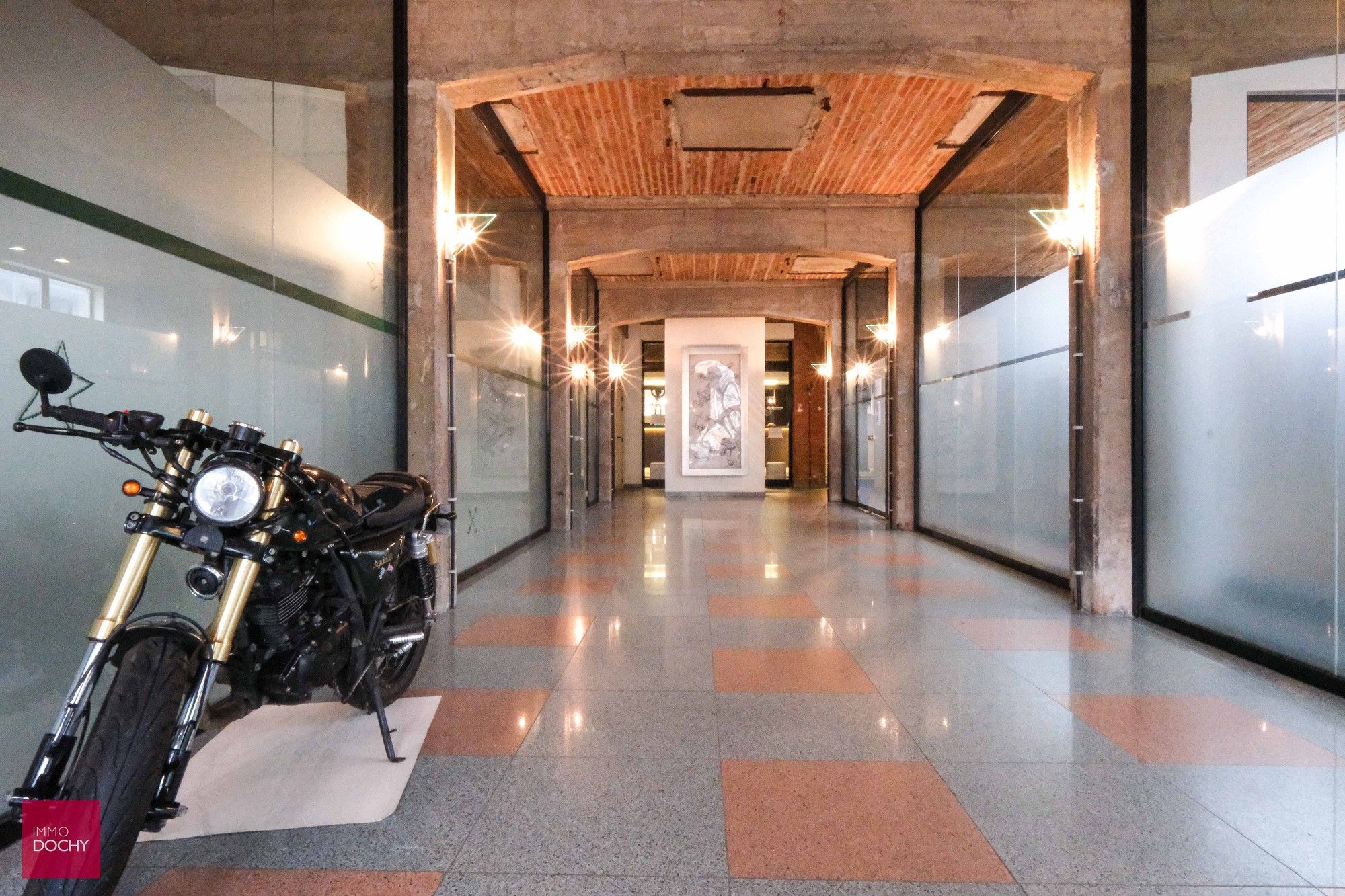 Ruime loft in voormalig fabrieksgebouw foto 4