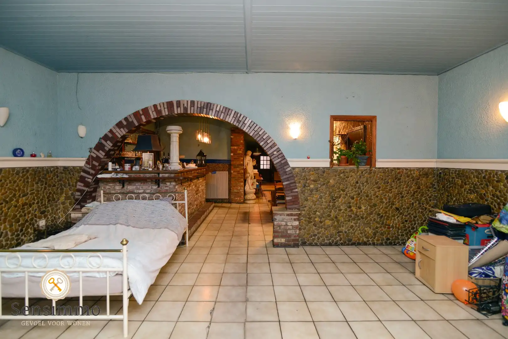 Handelsgelijkvloers met bovenliggend woonst foto 5