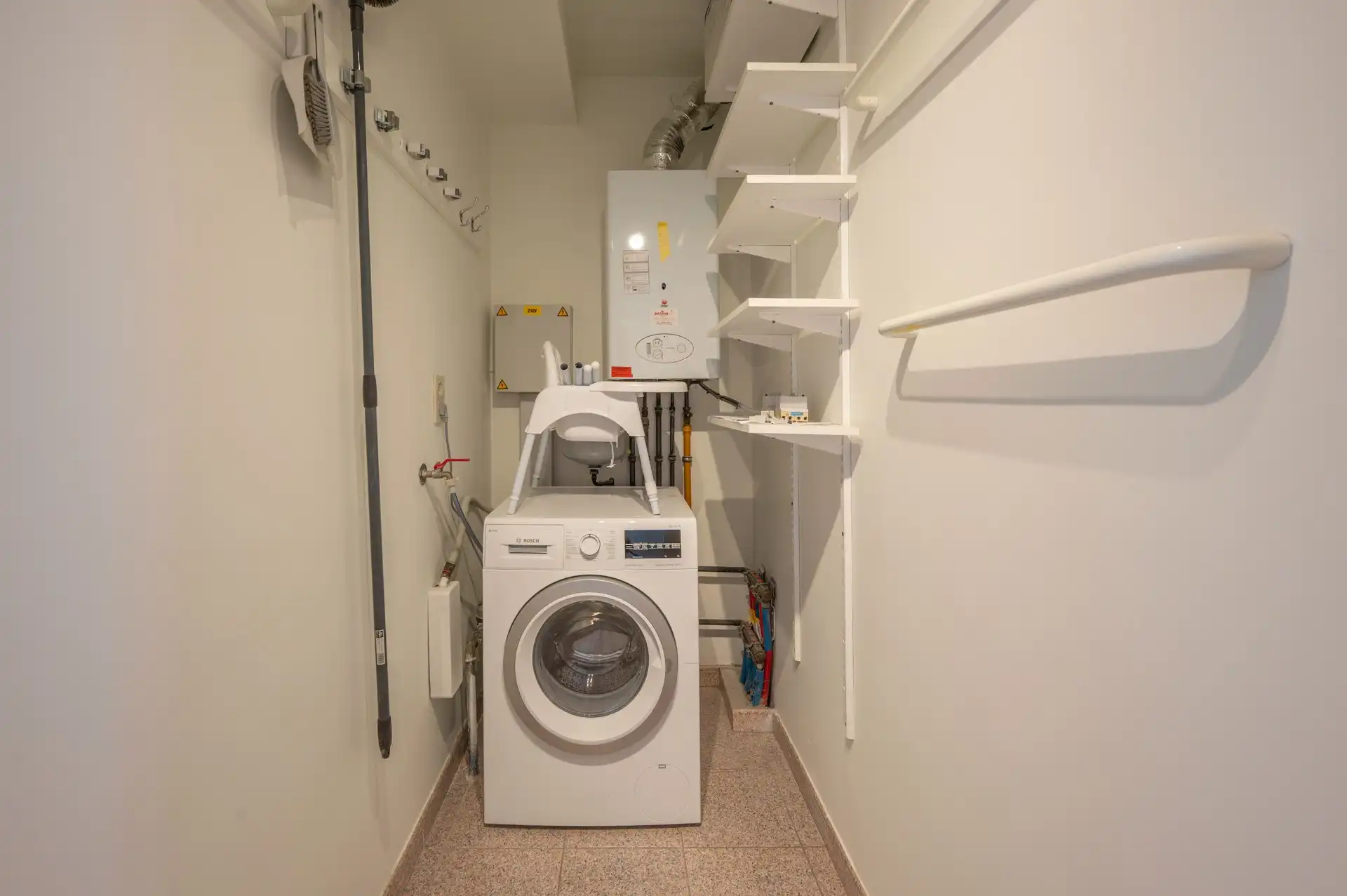 Gemeubeld: Zeer ruim appartement met zeezicht vlakbij het Rubensplein! foto 9