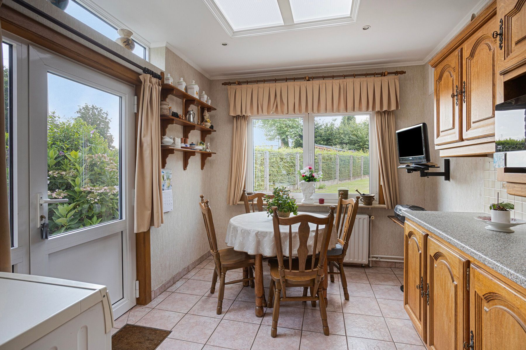 OPTIE Rustig gelegen woning met 3 slaapkamers en garage foto 12