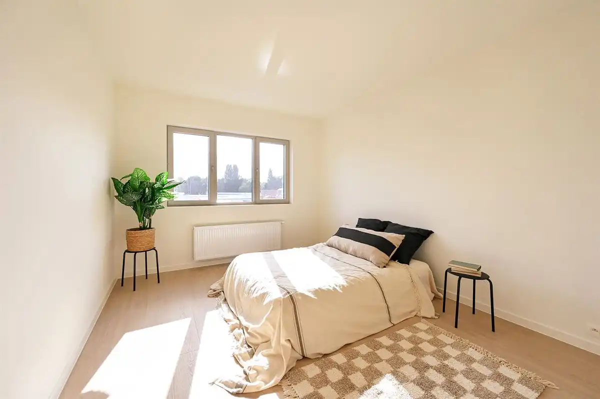 Gerenoveerd appartement op de eerste verdieping met terras foto 8