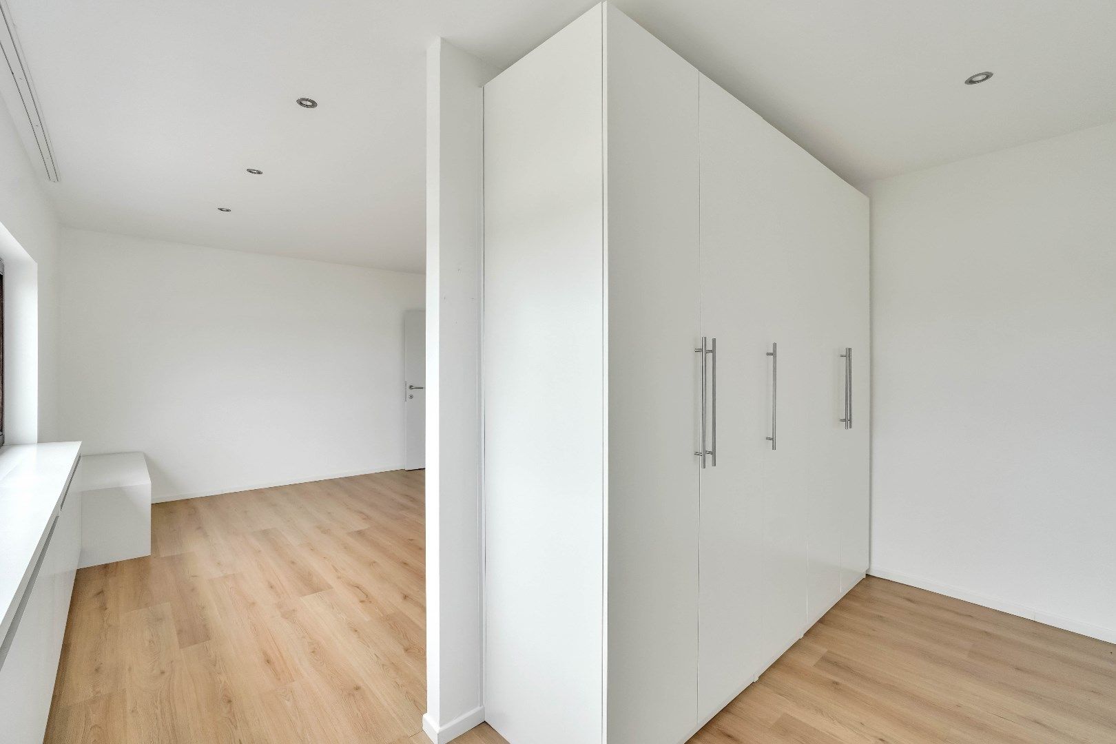 IN OPTIE ! GEZINSWONING MET EEN BEWOONBARE OPP. VAN 198 M² OP EEN MOOI PERCEEL AAN DE MAAS ! foto 16