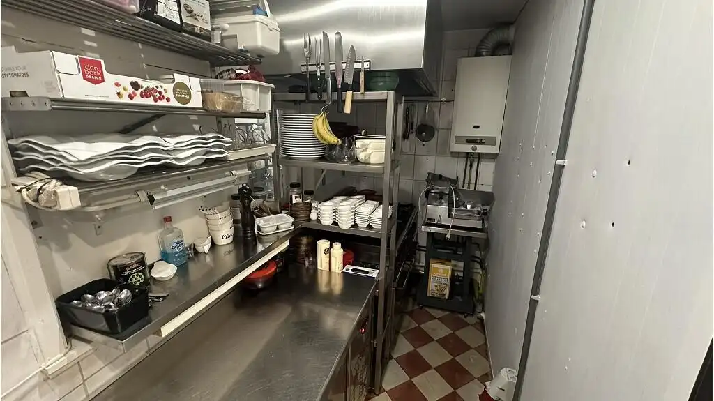 Overname instapklaar fonduehuis en restaurant in Brugge foto 7