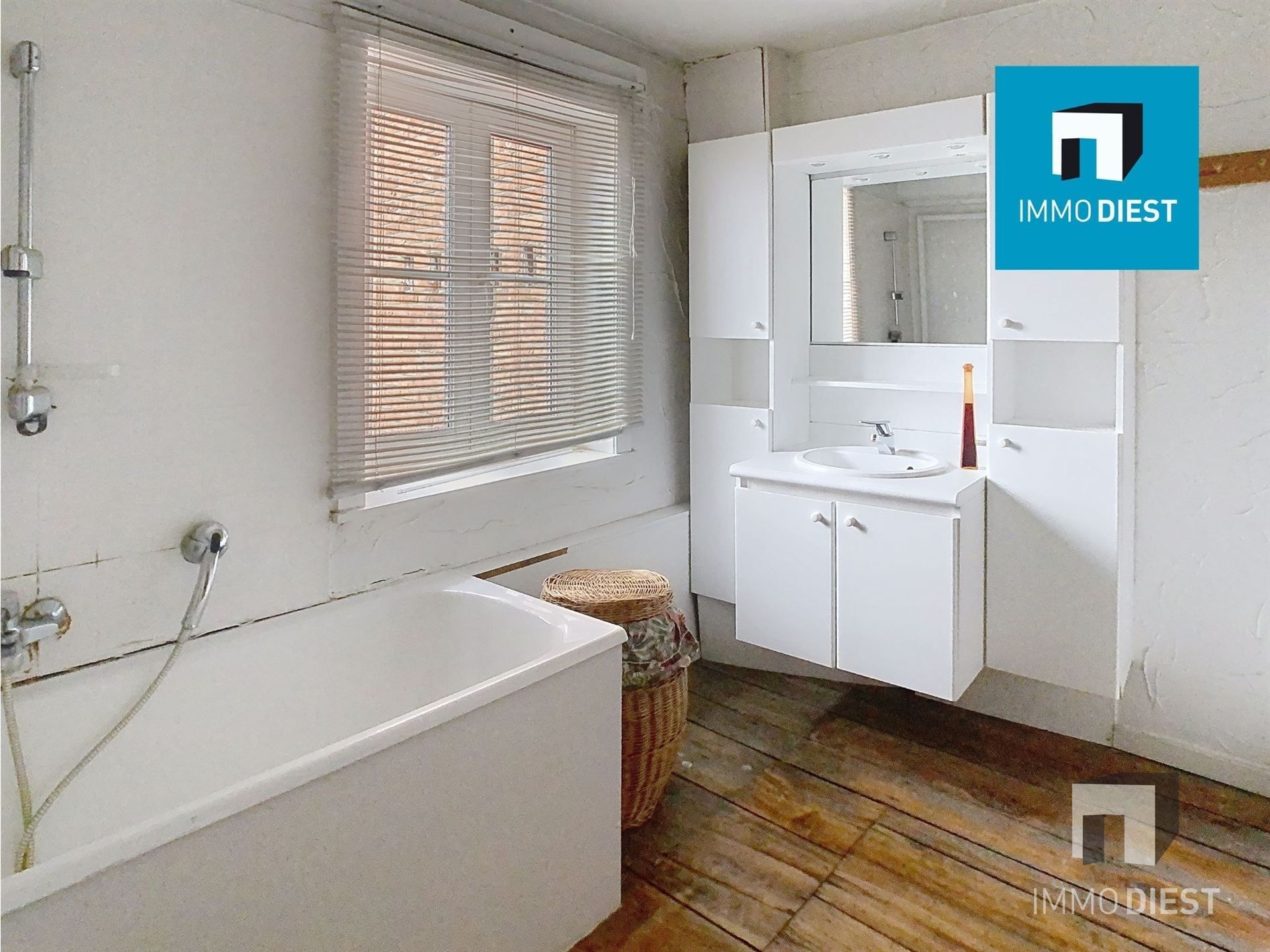 Handelshuis met woonst in centrum Diest foto 26