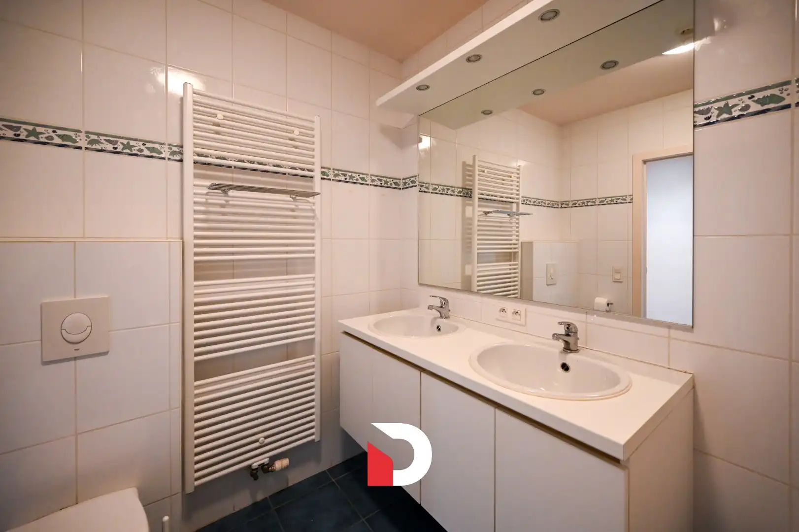 Lichtrijk 3-kamerappartement met frontaal zicht op het water foto 10