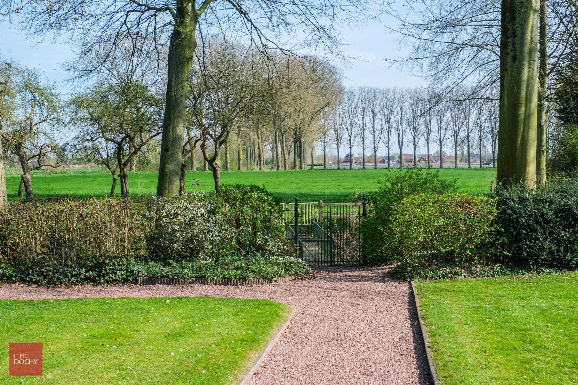 Karaktervolle herenvilla op ca 7.800m² palend aan oude Scheldearm foto 13