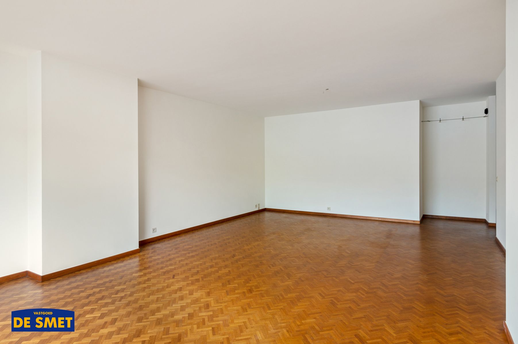 Zéér goed onderhouden appartement met terras, tuin & garage foto 3