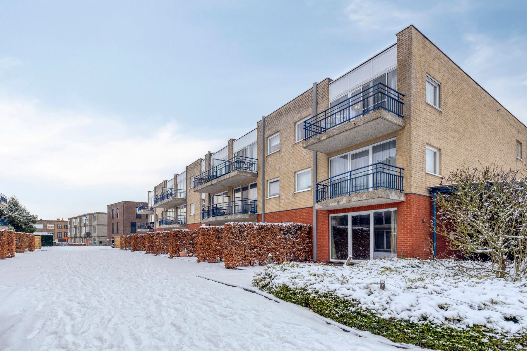 Gelijkvloersappartement met 2 slaapkamers en tuintje foto 3