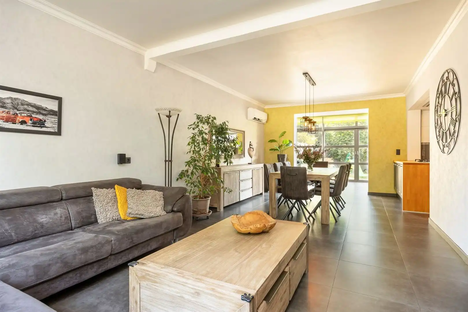 Instapklare halfopen woning in kindvriendelijke woonwijk. foto 6