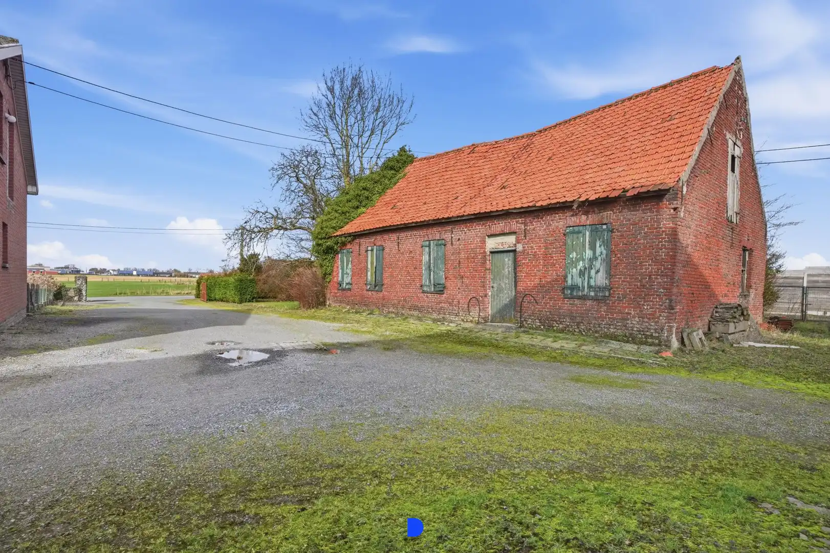Hoeve met bijgebouwen en stallingen op 4.593m². foto 22